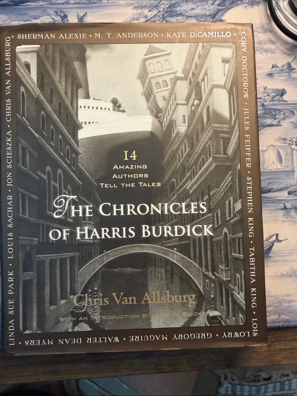 The Chronicles of Harris Burdick by - Black Hardcover